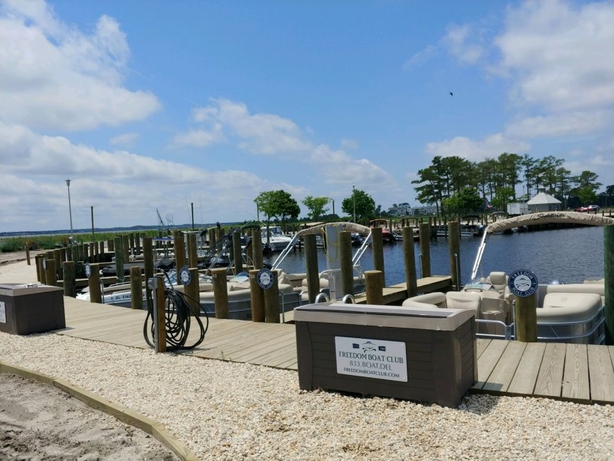 Freedom Boat Club